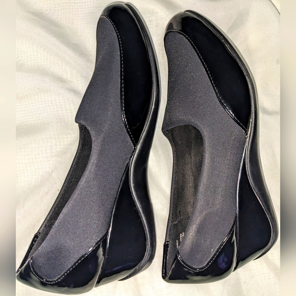 East 5th EF Evard Women's Slip on Shoes - Picture 5 of 10